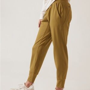 Athleta Venice joggers olive pants XL